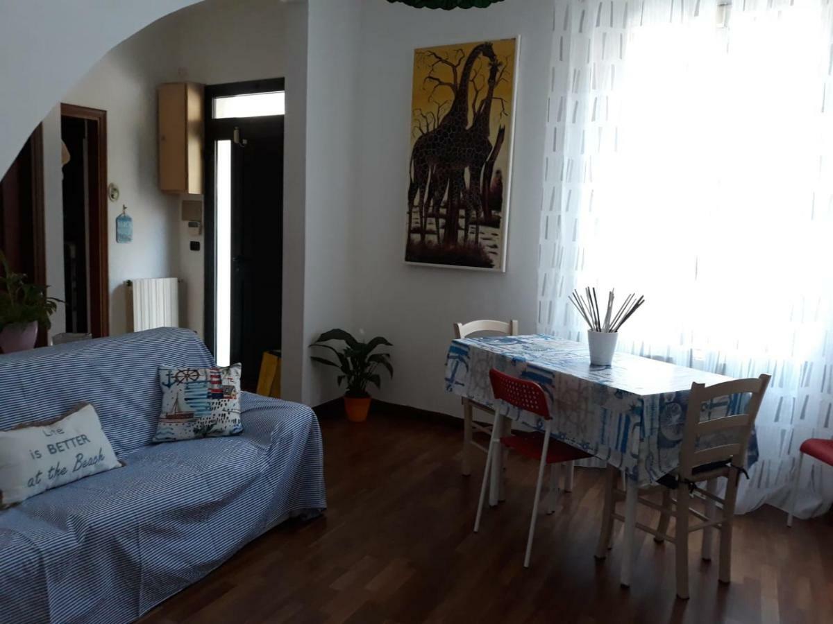 La Giara Apartment ลาสเปเซีย ภายนอก รูปภาพ